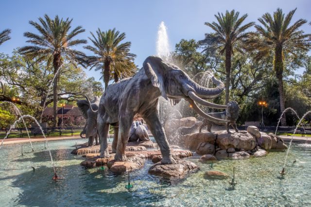 elephant fountain
