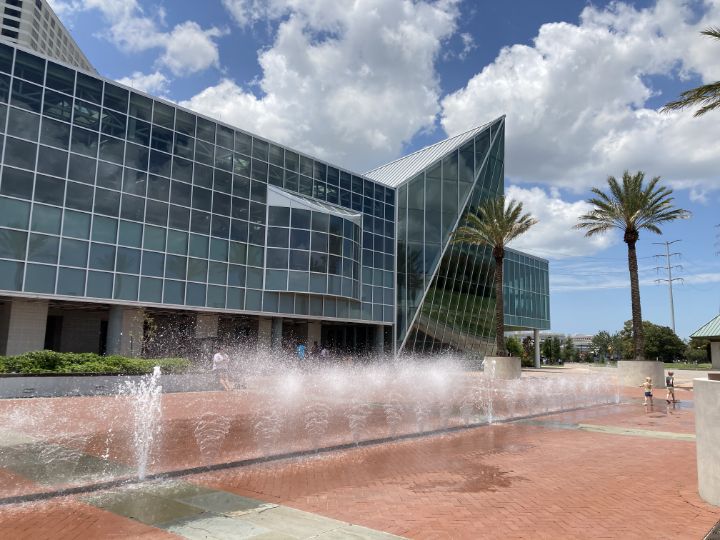Aquarium front entrance and splash area
